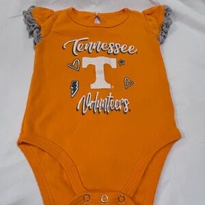 Used Gen2 Tennessee Volunteers Orange Baby Onesie 0-3 months